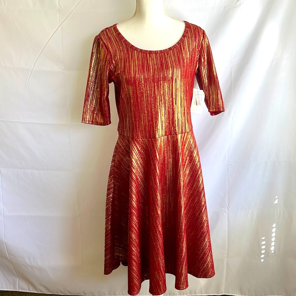 Lularoe “Nicole”, NWT, shimmering gold/crimson, XL